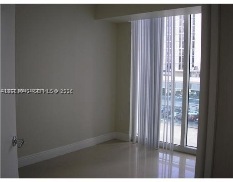 Alquiler de apartamento en Brickell on the River South 402