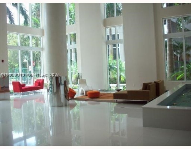 Alquiler de apartamento en Brickell on the River South 402