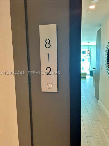 Comprar apartamento no Le Parc at Brickell 812