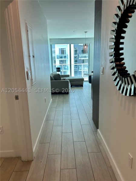 Comprar apartamento no Le Parc at Brickell 812