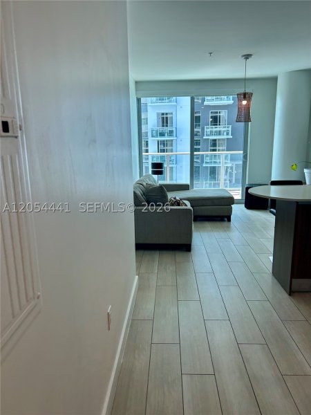 Comprar apartamento no Le Parc at Brickell 812