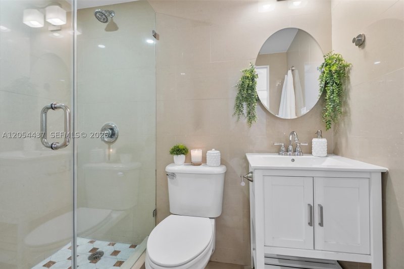 Condo for sale at Belle Plaza 315