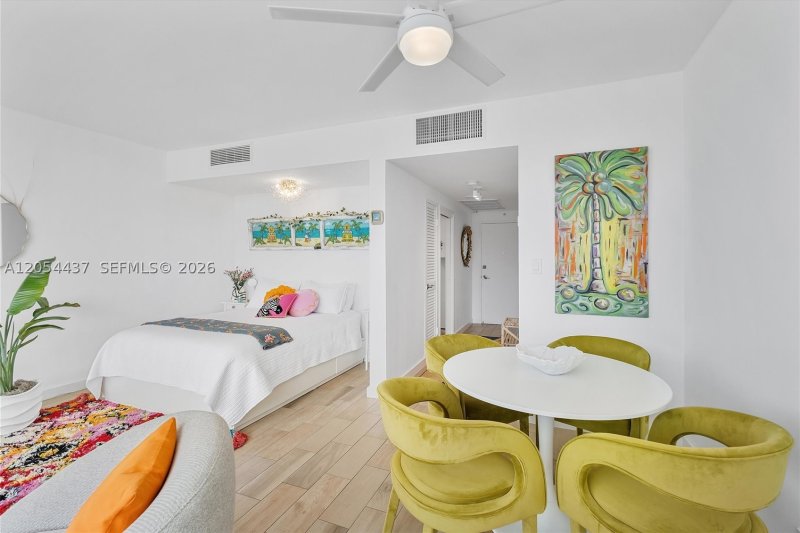 Condo for sale at Belle Plaza 315