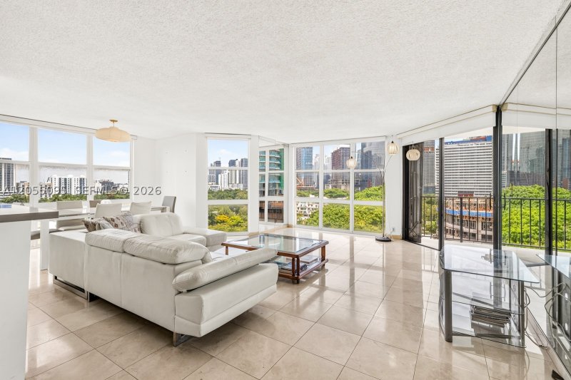 Brickell Place Apt #B1109