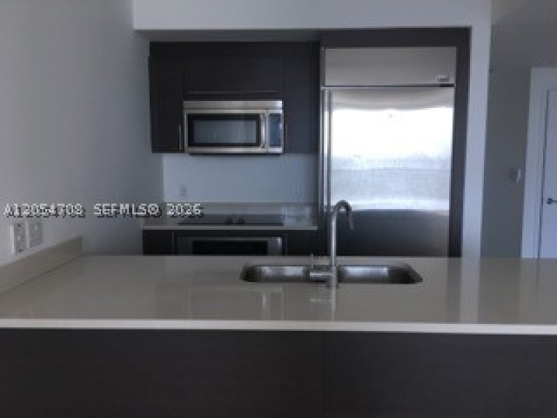 Comprar apartamento no 500 Brickell East Tower 2200