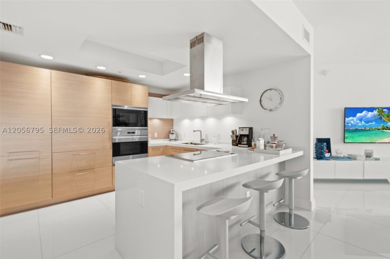 Apartment for rent at Marina Palms Yacht Club 603