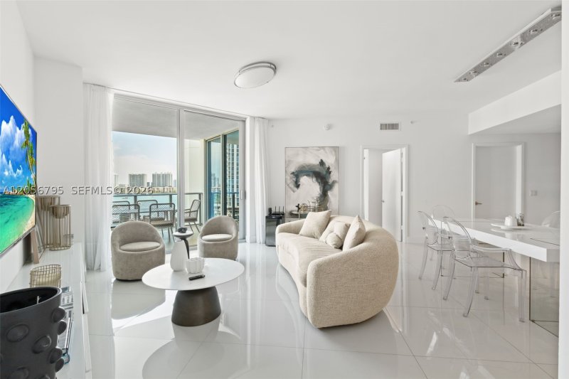 Apartment for rent at Marina Palms Yacht Club 603