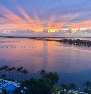 Brickell Townhouse Apt #21E
