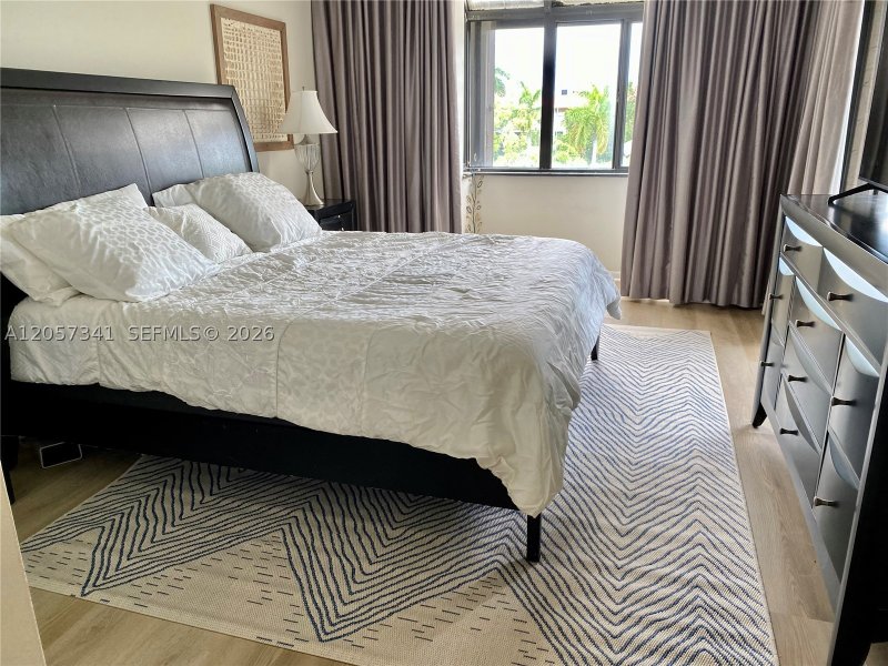 Alquiler de apartamento en Key Colony IV Botanica 347