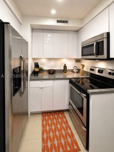 Alexander Towers Apt #411