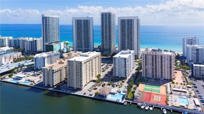 Plaza Towers South Apt #407