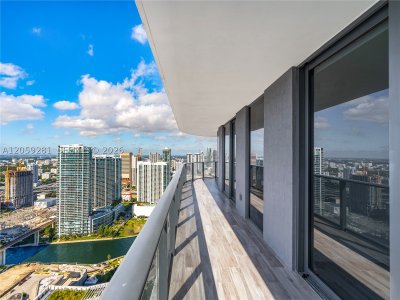 SLS Lux Brickell Apt #4709