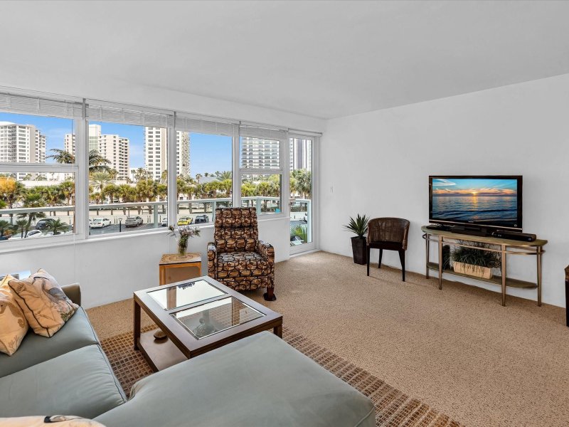 Condo for sale at Coral Ridge Towers East 312A