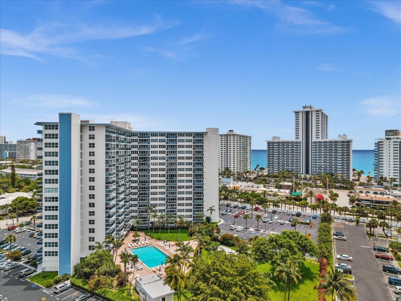 Condo for sale at Coral Ridge Towers East 312A