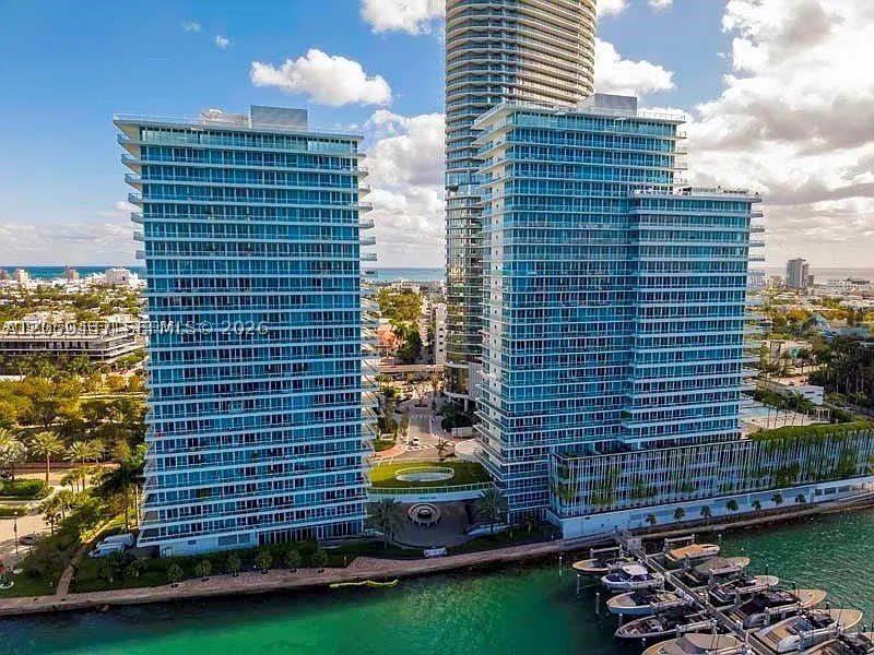Aluguel de apartamento no Bentley Bay North 1013