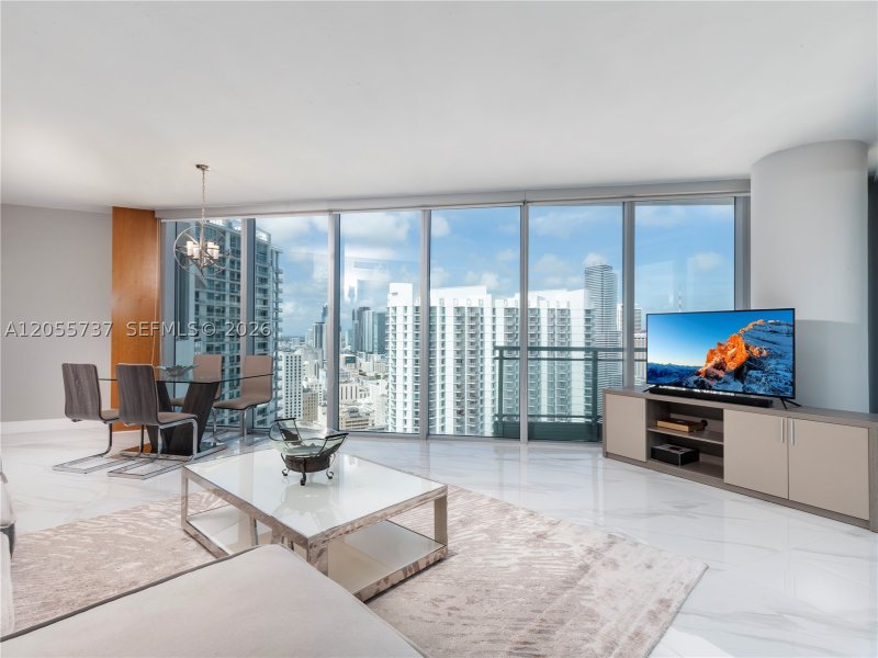 Comprar apartamento en Mint at Riverfront 3901