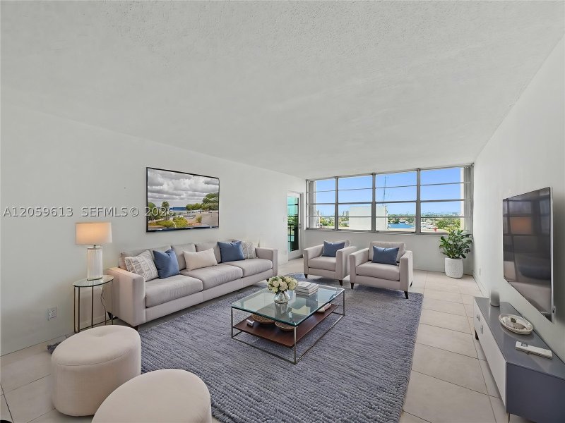 Alquiler de apartamento en East Point Towers 1222