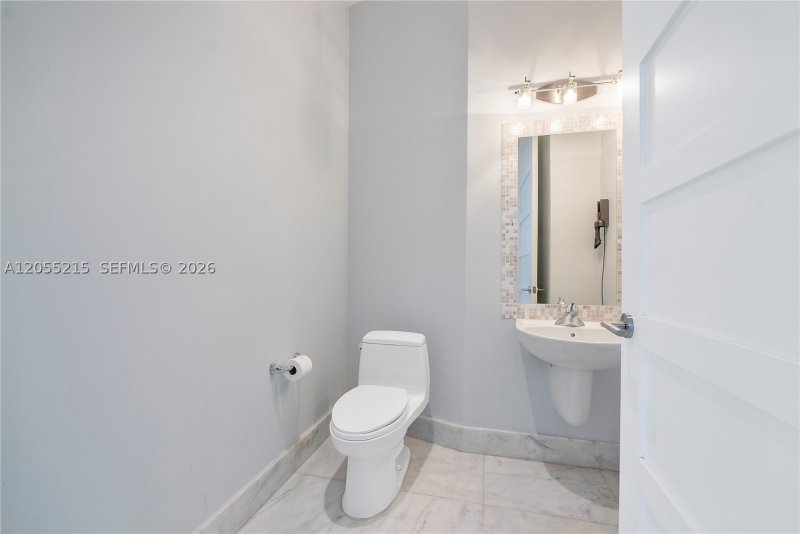 Comprar apartamento en The Meridian Lofts PH-16