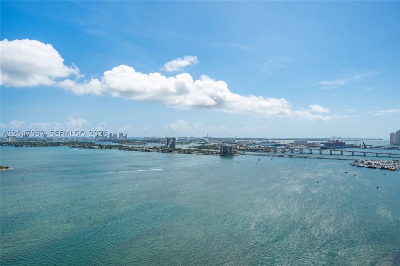 Aluguel de apartamento no Aria Reserve Miami 2502