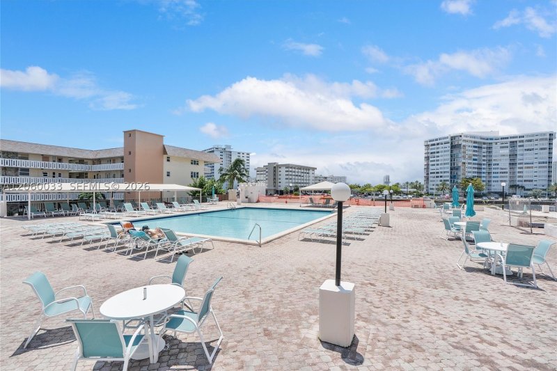 Condo for sale at Prince George 11J
