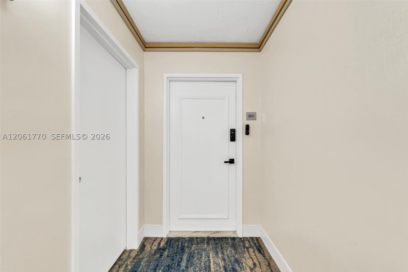 Comprar apartamento no Del Prado South Tower 901