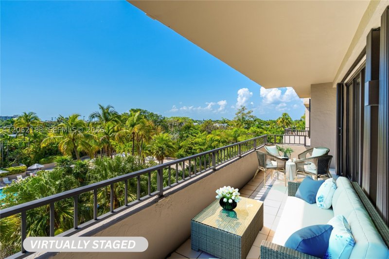 Alquiler de apartamento en Key Colony III Emerald Bay 441