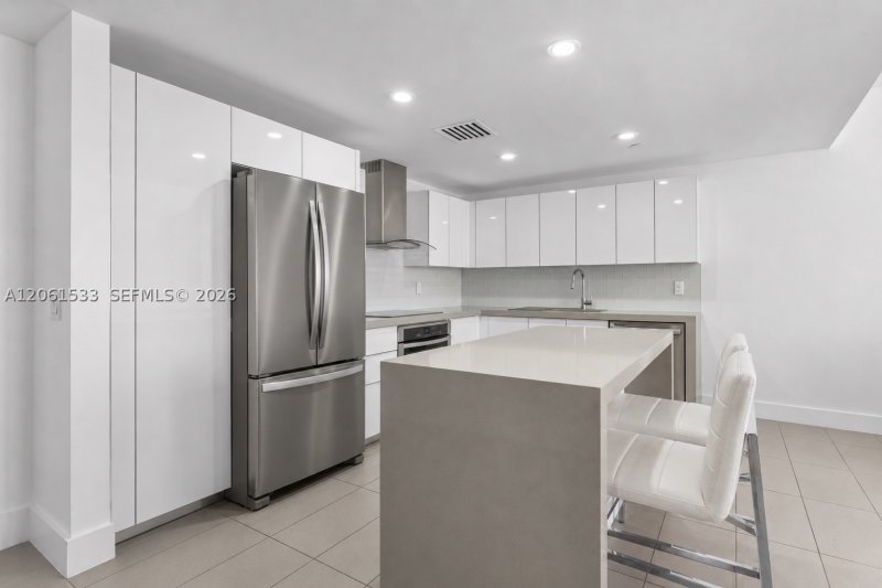 Property photo # 2