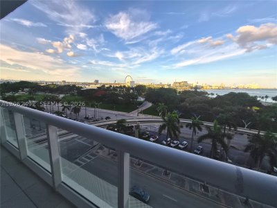 50 Biscayne Apt #804