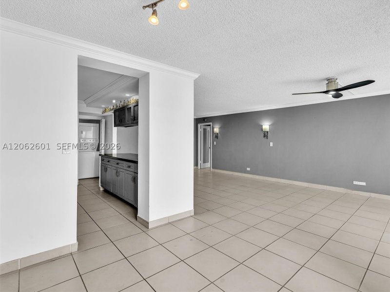 Comprar apartamento en Winston Towers 2205