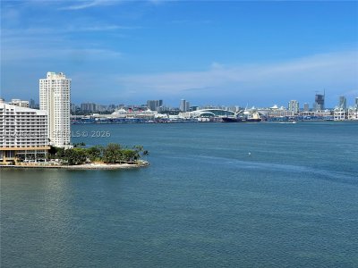 Brickell House Condo Apt #2010