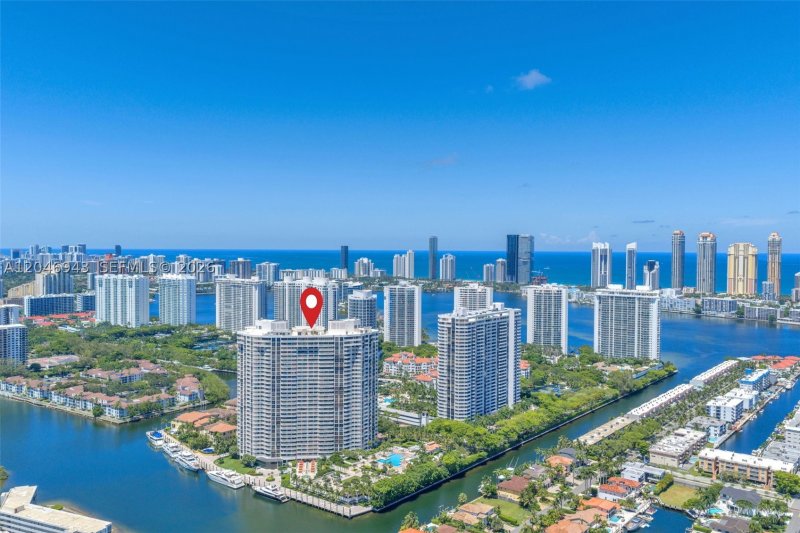 Comprar apartamento no 1000 Williams Island 1206
