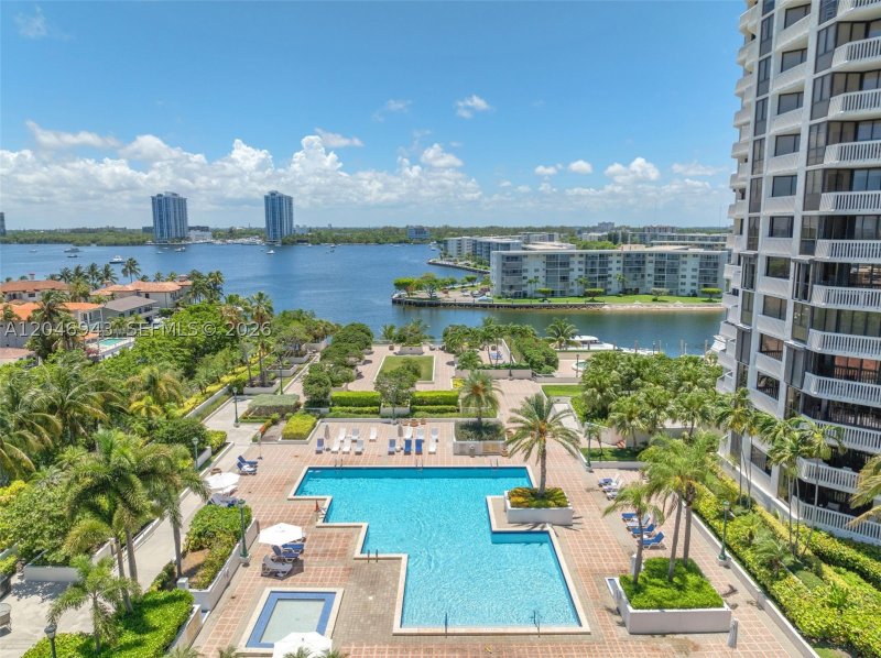 Comprar apartamento no 1000 Williams Island 1206