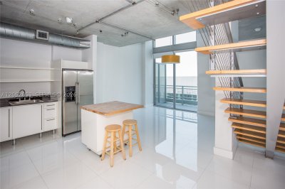 Neo Vertika Brickell Apt #PHI20