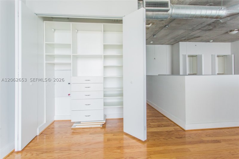 Apartment for rent at Neo Vertika Brickell PHI20