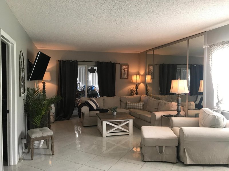 Condo for sale at Bakers Towers 206