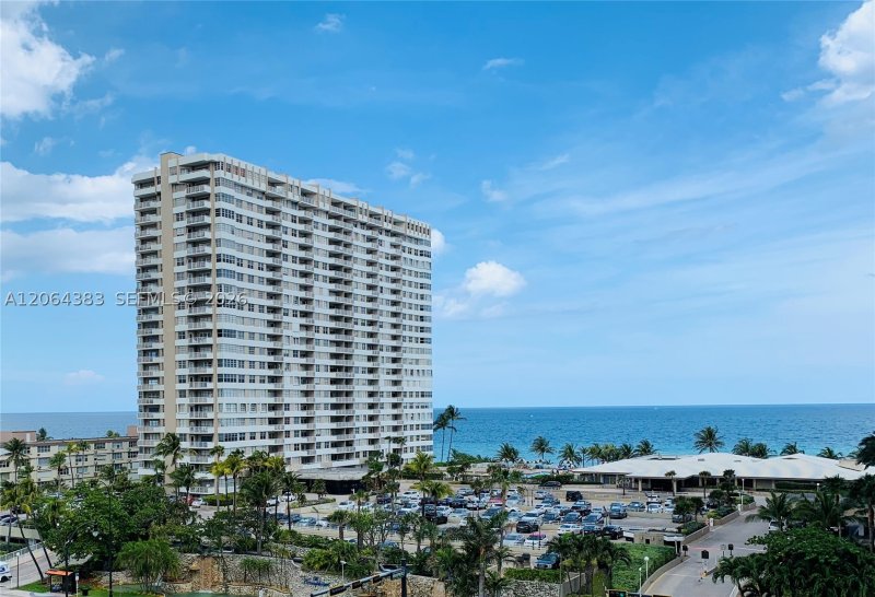 Apartment for rent at The Hemispheres 6K