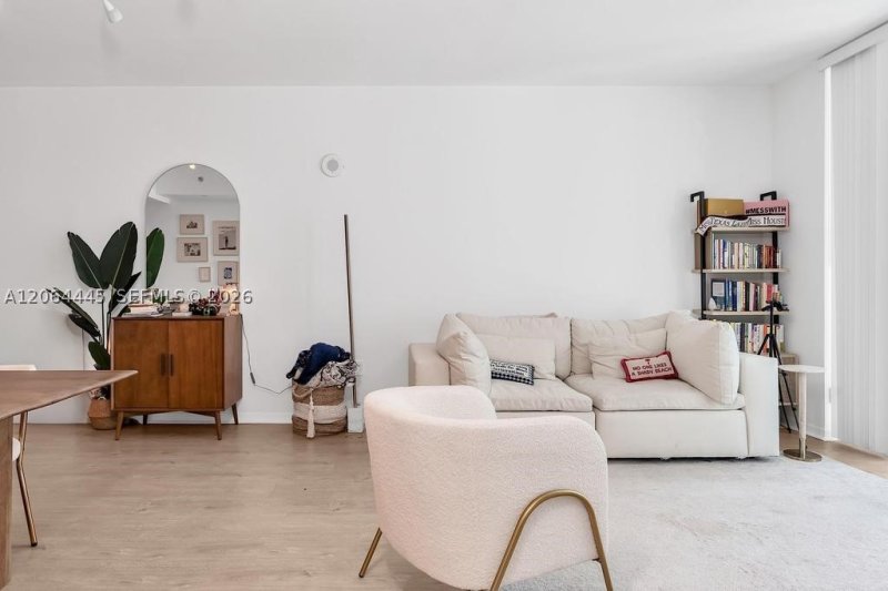 Apartment for rent at The Plaza Tower II 1100