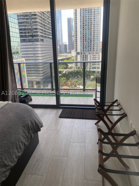 Aluguel de apartamento no Brickell Heights East 1005