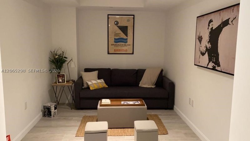 Aluguel de apartamento no Brickell Heights East 1005