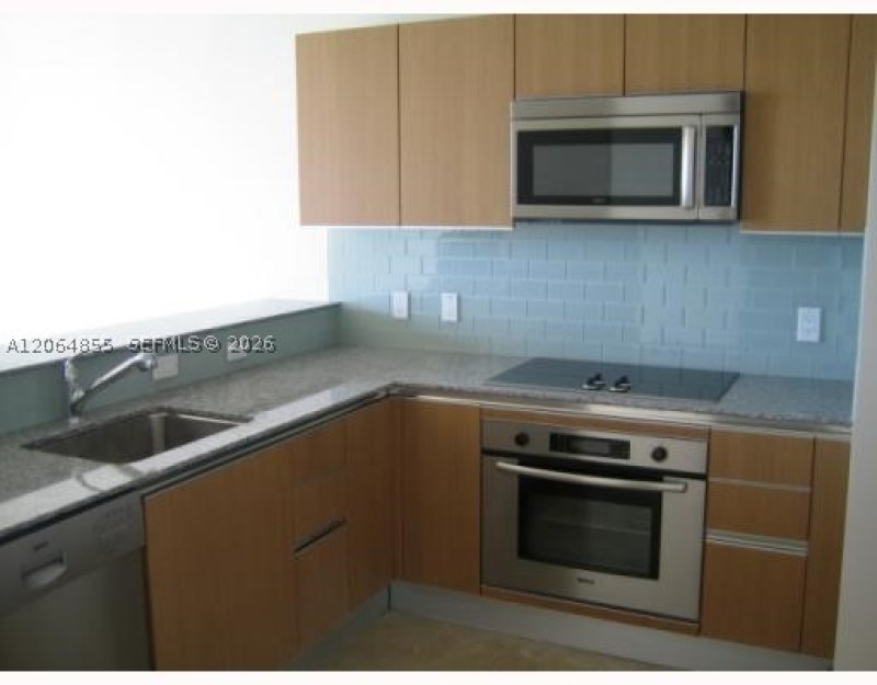 Aluguel de apartamento no Avenue on Brickell 1050 Tower 3312