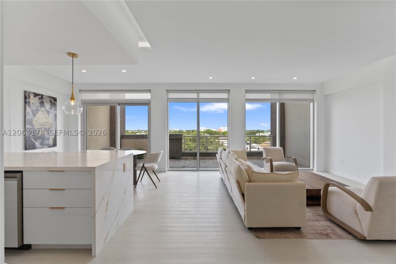 Apartment for rent at Midtown Midblock 545