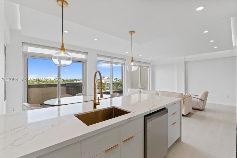 Apartment for rent at Midtown Midblock 545