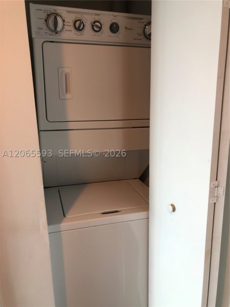 Apartment for rent at Infinity on Brickell 2519