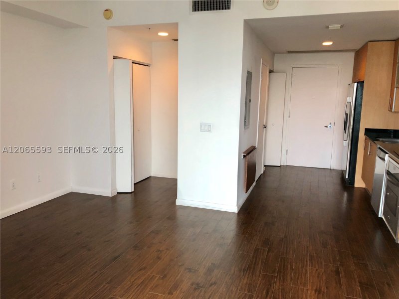 Apartment for rent at Infinity on Brickell 2519