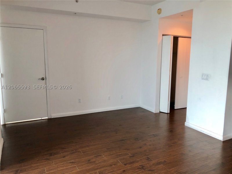 Apartment for rent at Infinity on Brickell 2519