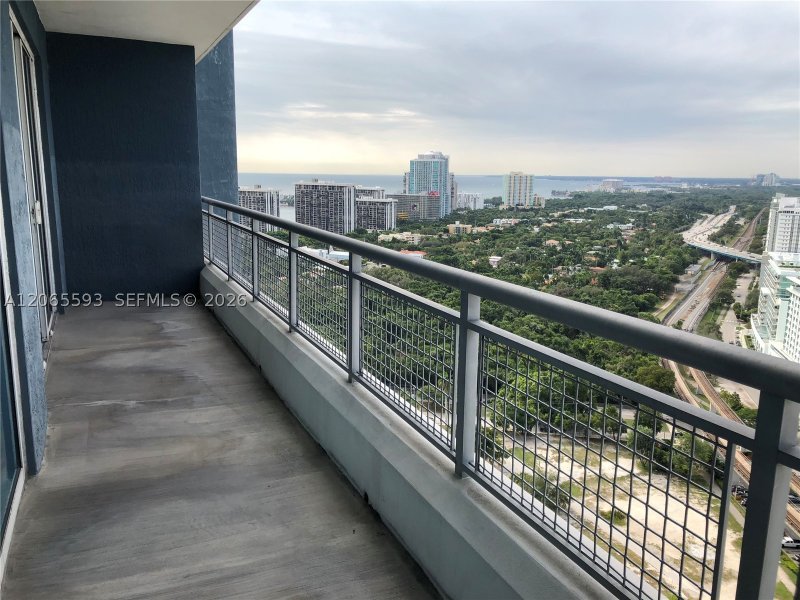 Apartment for rent at Infinity on Brickell 2519