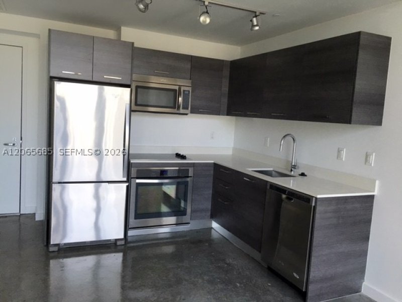 Aluguel de apartamento no Centro Condo 2207