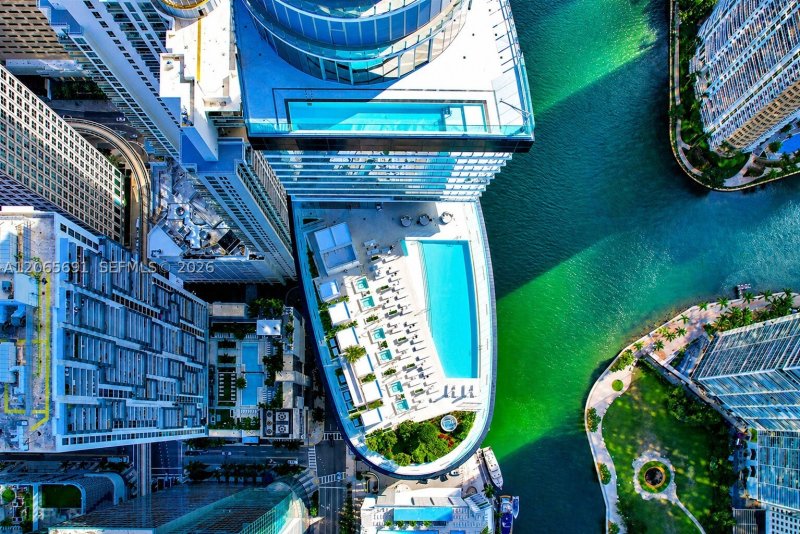 Aluguel de apartamento no Aston Martin Residences 4201E