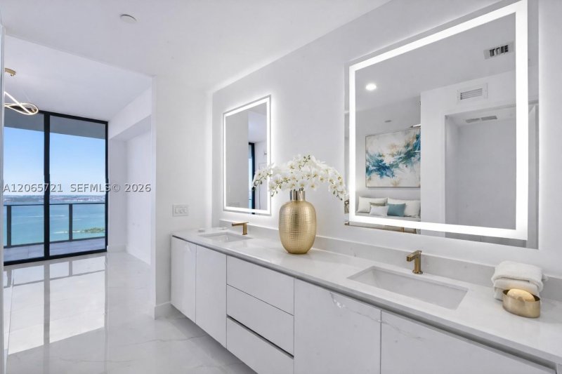 Comprar apartamento en Aria Reserve Miami 3502