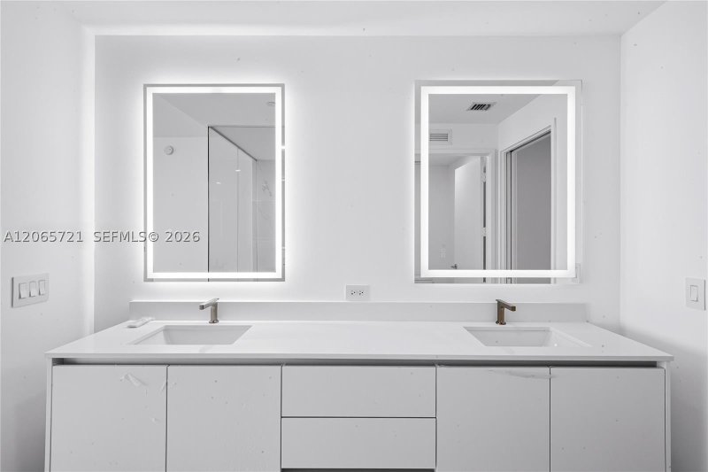 Comprar apartamento en Aria Reserve Miami 3502
